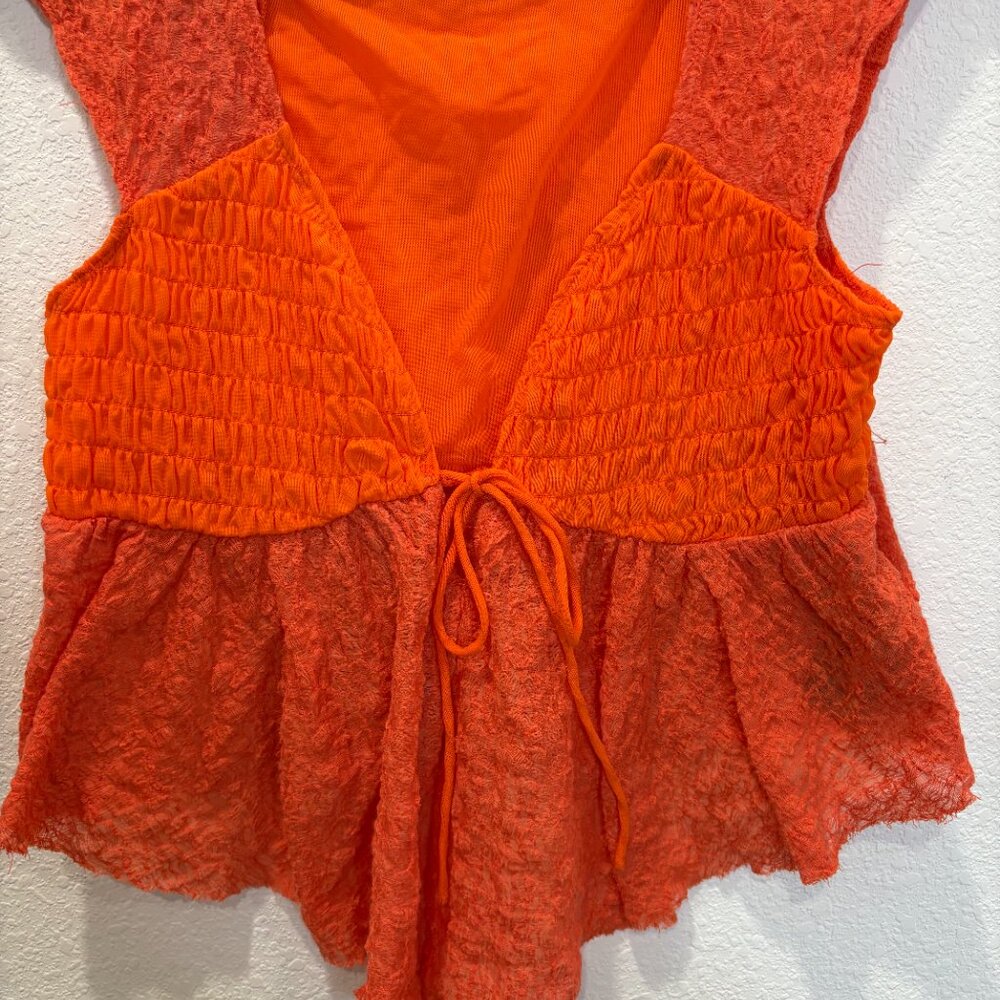 Urban Outfitters Orange Textured Babydoll Tie-Front Top - Picture 2 of 8